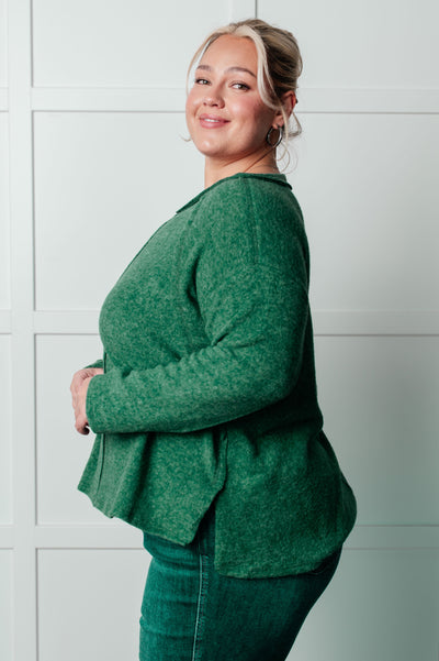 Simple Silhouette Brushed Hacci Sweater in Dark Green