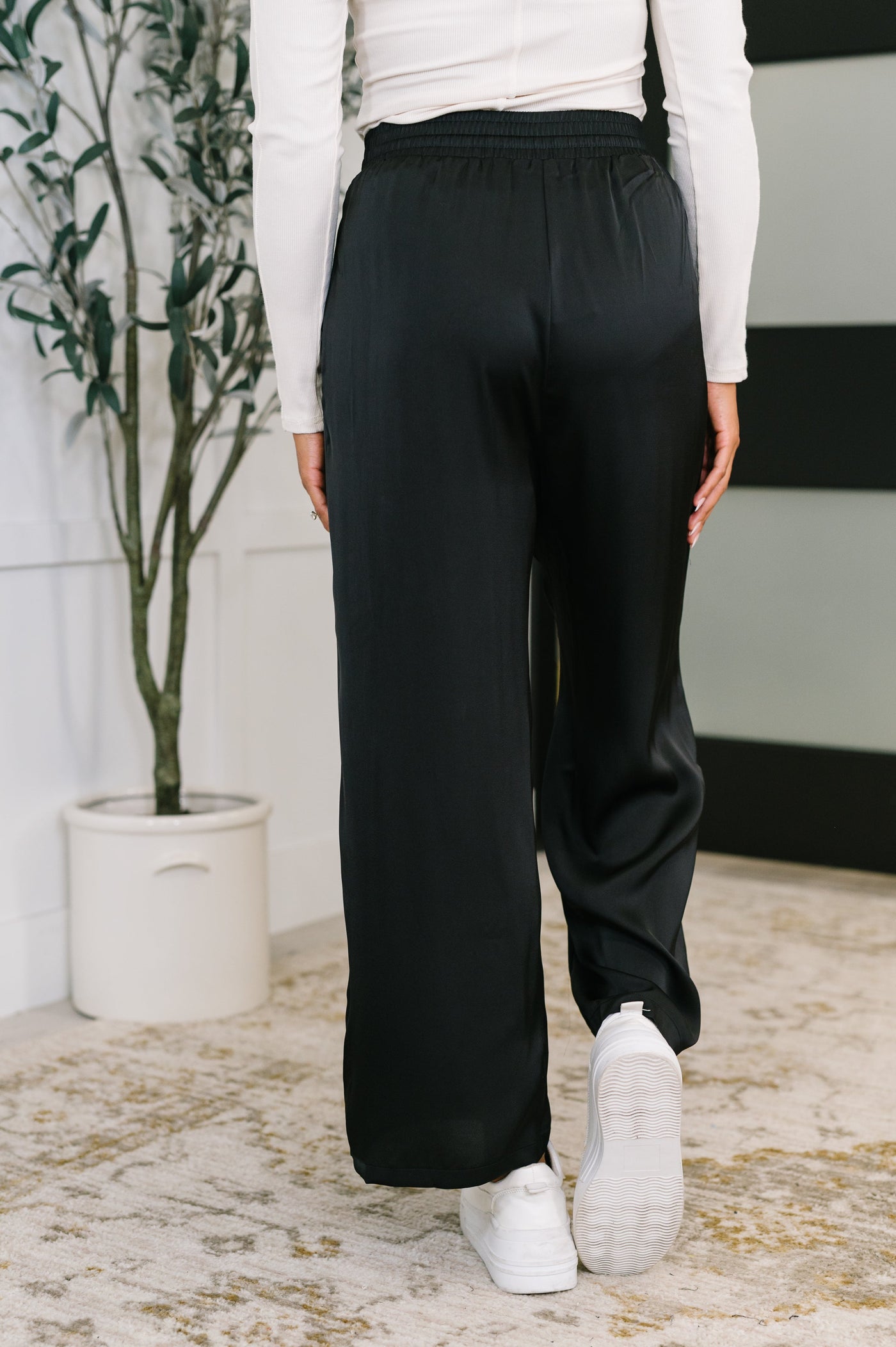 City Ease Wide Leg Bottoms in Black