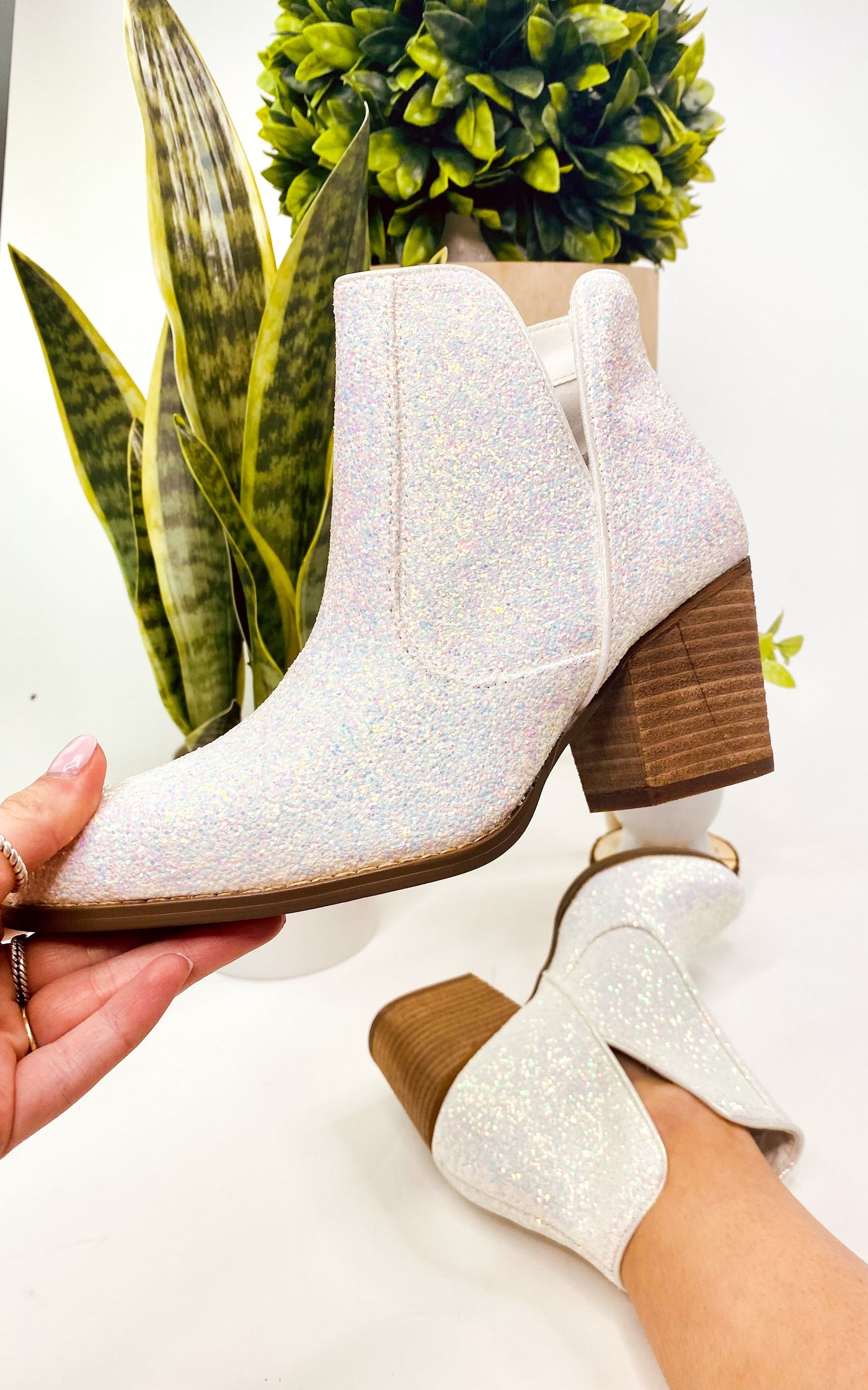 Fiera Booties in White