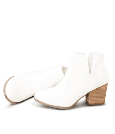 Tarim Bootie in White